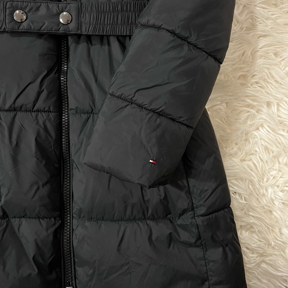 Tommy Hilfiger Long Fur Hooded Puffer Jacket with Belt - Picture 3 of 11